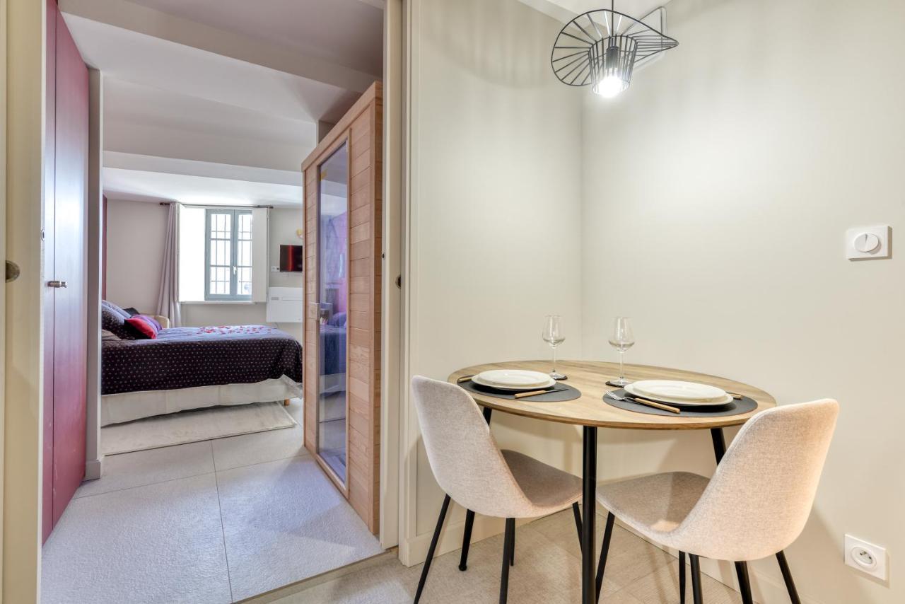 Les Gites De Laure - O Lit Divin, Instant De Volupte, Balneo Sauna, Climatisation, Netflix, 160M De La Cite Medievale Carcassonne Exteriér fotografie